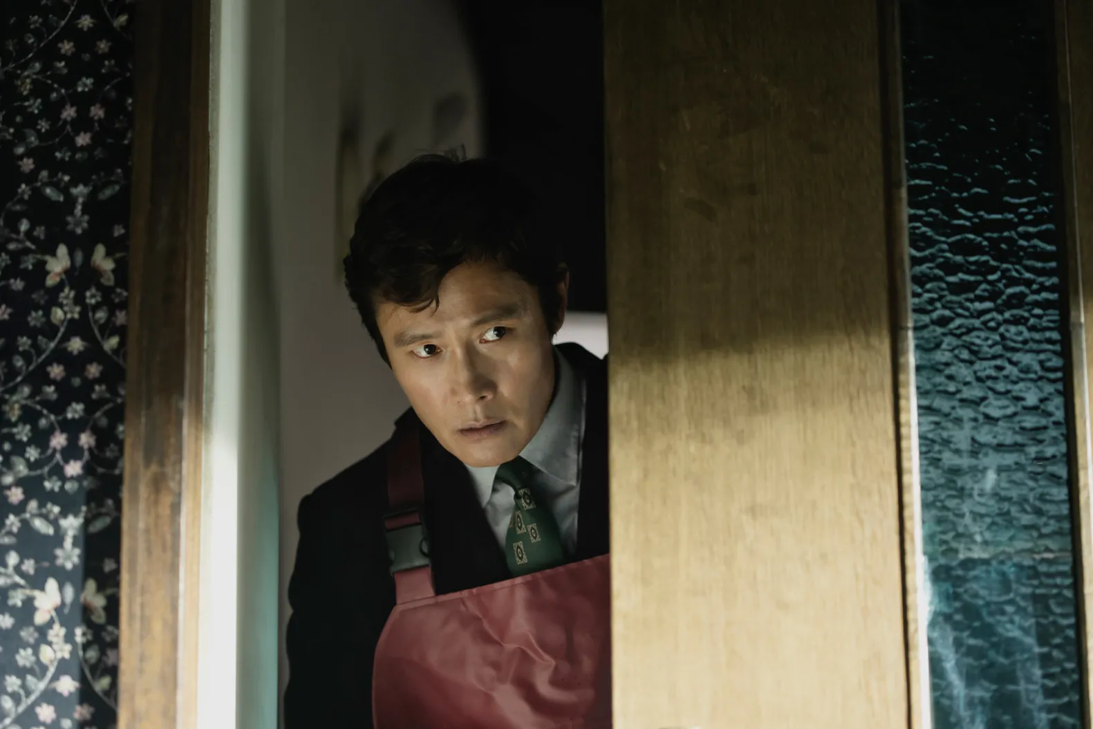 Still from the 2025 Park Chan -wook comedy thriller film No Other Choice.